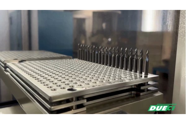 Fresa 2 denti multi-impiego angolo di punta 60°/90° ART.54